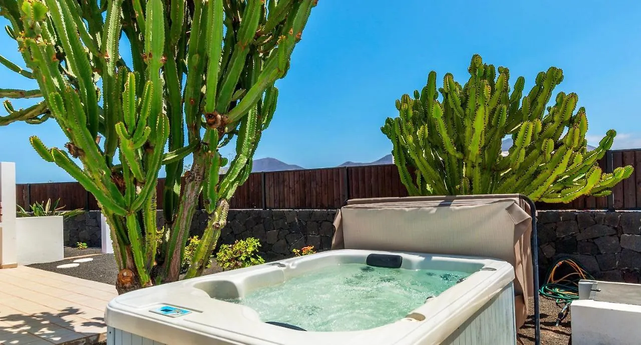 Jacks Place Villa Playablanca Pool Spa Playa Blanca